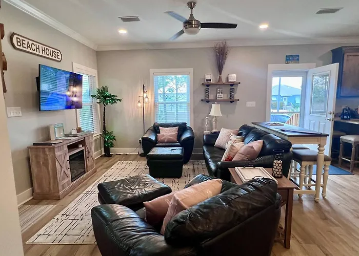 Family-friendly House With Resort-style Amenities In Holiday home