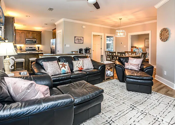 Holiday home Family-friendly House With Resort-style Amenities In